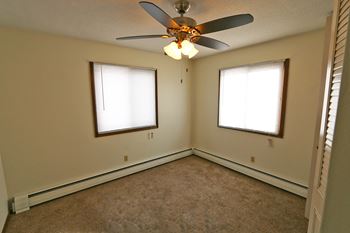 Alpine apartments bedroom